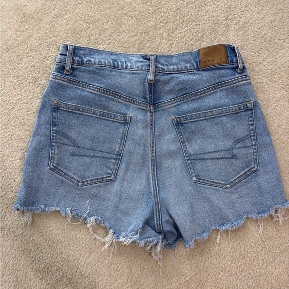 Women’s American Eagle Stretch High Waisted Denim Shorts Sz 8 - Picture 3 of 4